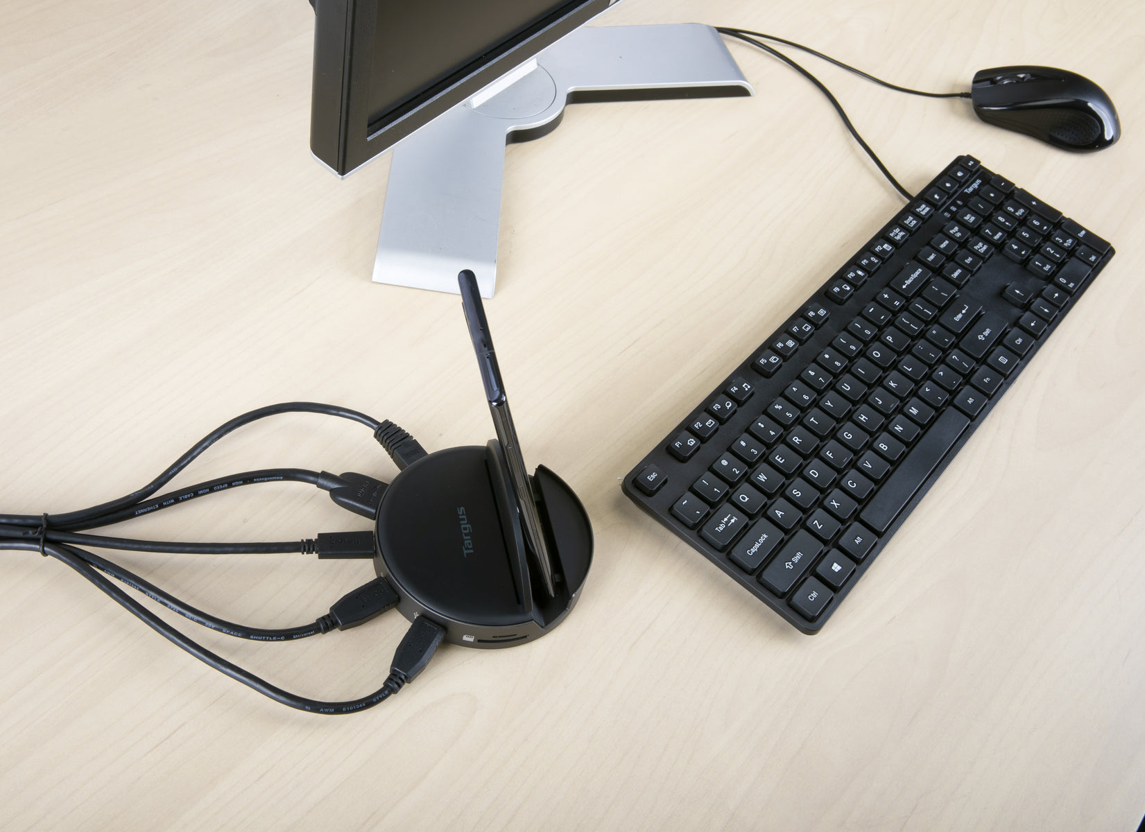 Targus USB-C Dockingstation, HDMI, Ethernet, 2× USB-A, USB-C, 3,5 mm, USB-PD 18 W – für USB-C Geräte