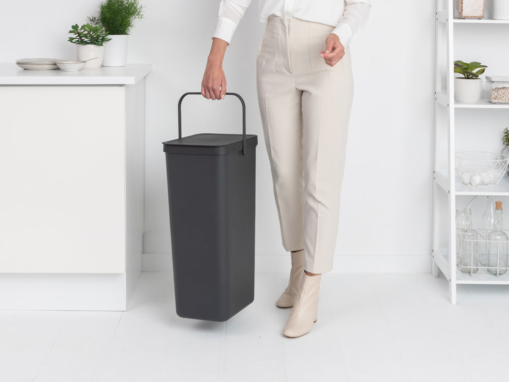 Brabantia Papierkorb – 40 l – Kunststoff, Grau – B × H × T 267 × 620 × 341 mm