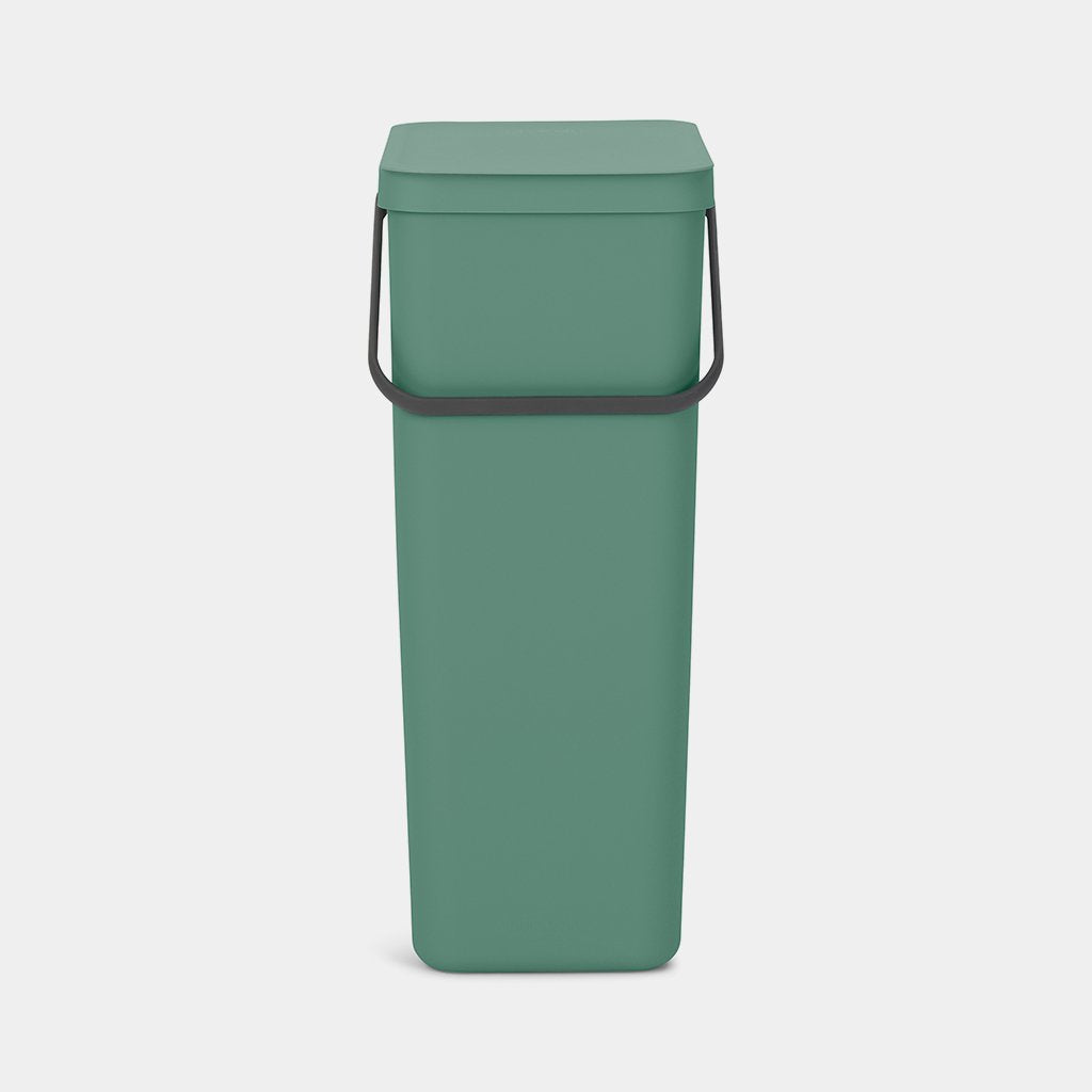 Brabantia Sort & Go Recyclingbehälter – 40 l – Kunststoff, rechteckig – grün