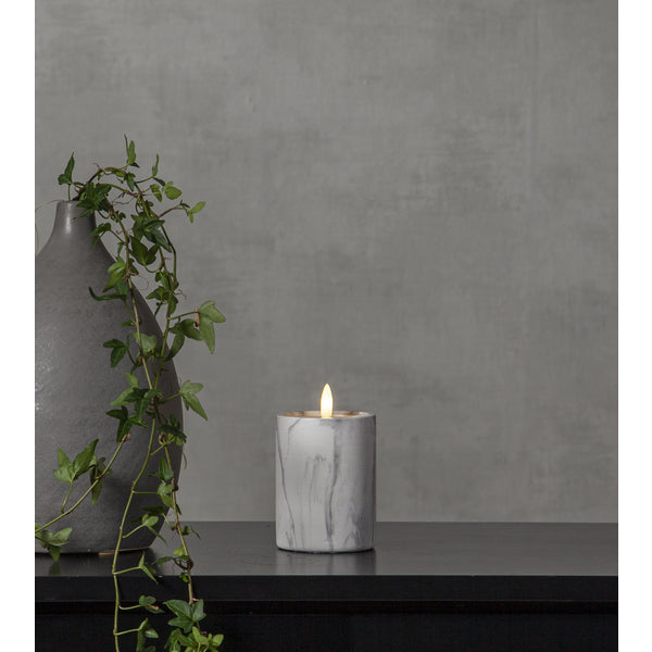 Star Trading LED-Säulenkerze – Ø 7,5 × 12,5 cm – Kunststoff, Grau, Timerfunktion