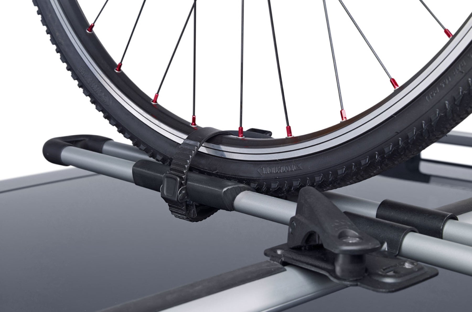 Thule FreeRide Fahrradträger – für Dach – Länge 149 cm – Max. Tragkraft 17 kg – 1 Stk.