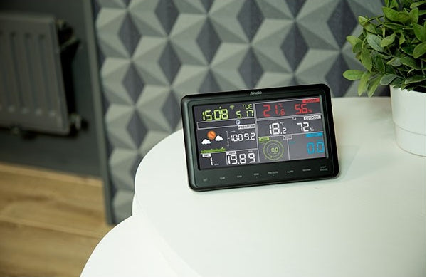 Alecto WS-5500 – Wetterstation, WLAN, innen/außen, Hygrometer & Barometer, inkl. Aussensensor – schwarz