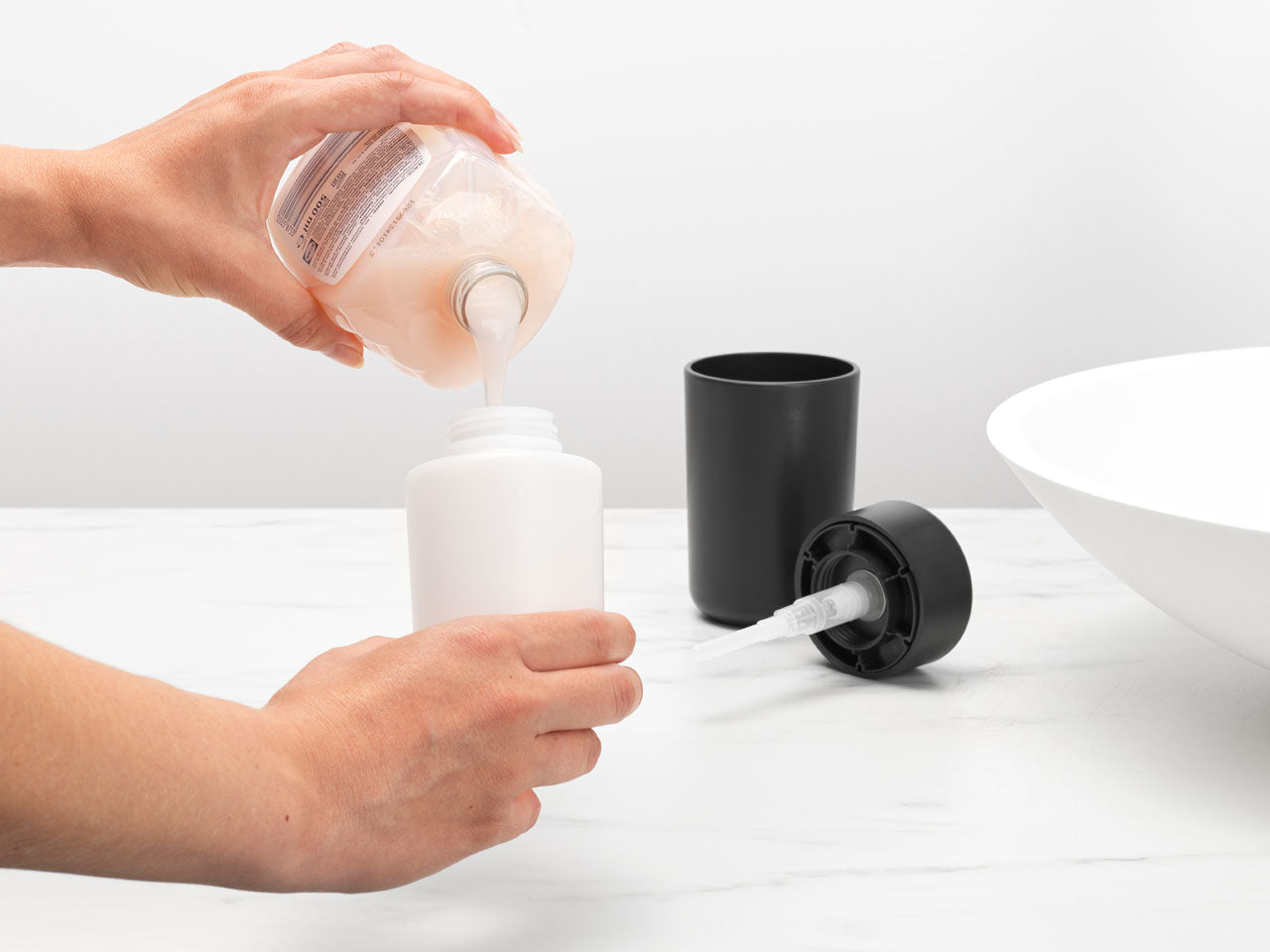 Brabantia ReNew Seifenspender – Kunststoff, Grau, 250 ml