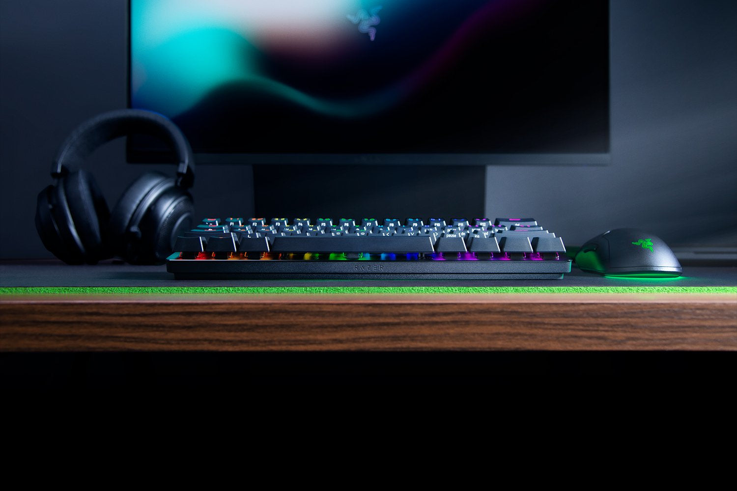 Razer Huntsman Mini – Tastatur, kabelgebunden (USB-A), CH-Layout (DE-CH), 60%, mechanisch (Razer Purple)