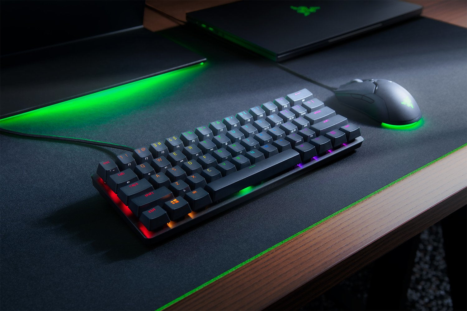 Razer Huntsman Mini – Tastatur, kabelgebunden (USB-A), CH-Layout (DE-CH), 60%, mechanisch (Razer Purple)