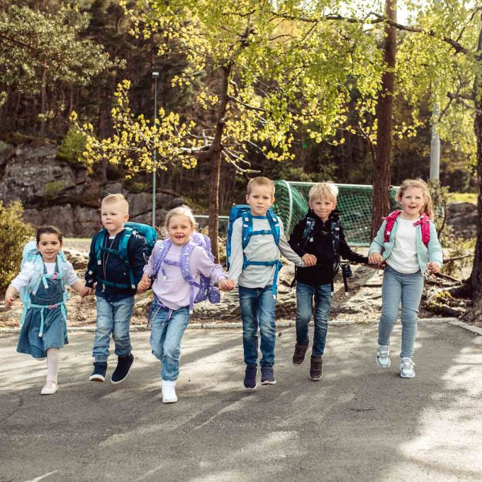 Beckmann Schulrucksack Classic 1st – 6-teilig – Forest Deer – mit Leuchteffekt