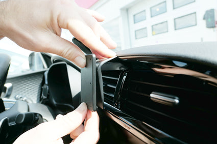Brodit ProClip – Auto-Halterung – Lüftungsschlitz, Schwarz
