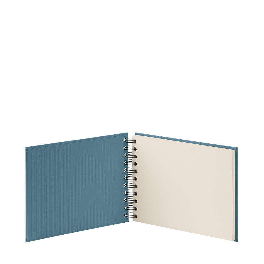 Rössler S.O.H.O. – Fotobuch, Spiralbindung, 40 Seiten, Weiss, 19,5 × 14,5 cm, Blau