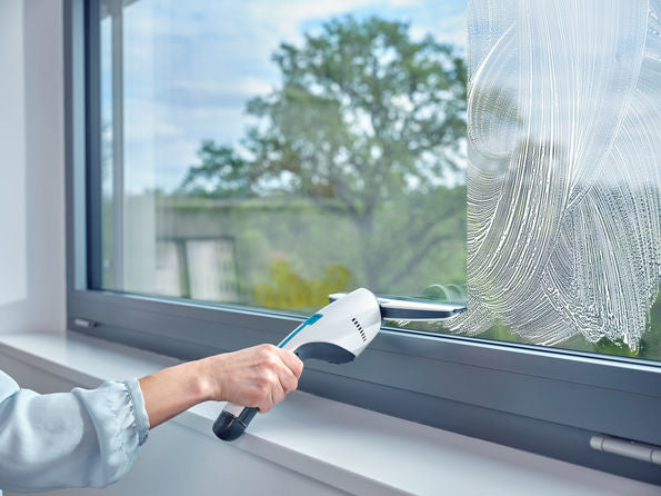 Leifheit NEMO – Fenstersauger – Arbeitsbreite 28 cm, Laufzeit 45 min, Tank 60 ml, 130 m², Weiss