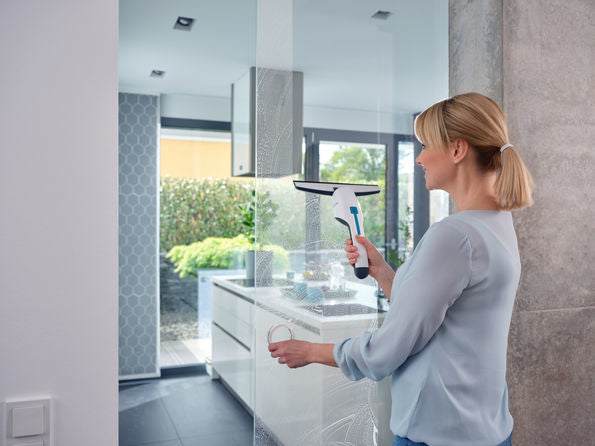 Leifheit NEMO – Fenstersauger – Arbeitsbreite 28 cm, Laufzeit 45 min, Tank 60 ml, 130 m², Weiss