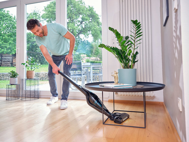 Leifheit Akkustaubsauger Rotaro 20V – 2-in-1, 0,3 l, Akkubetrieb, 2 Stufen