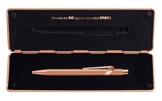 Caran d-Ache Kugelschreiber – Brut Rosé, Seidenmatt, Aluminium