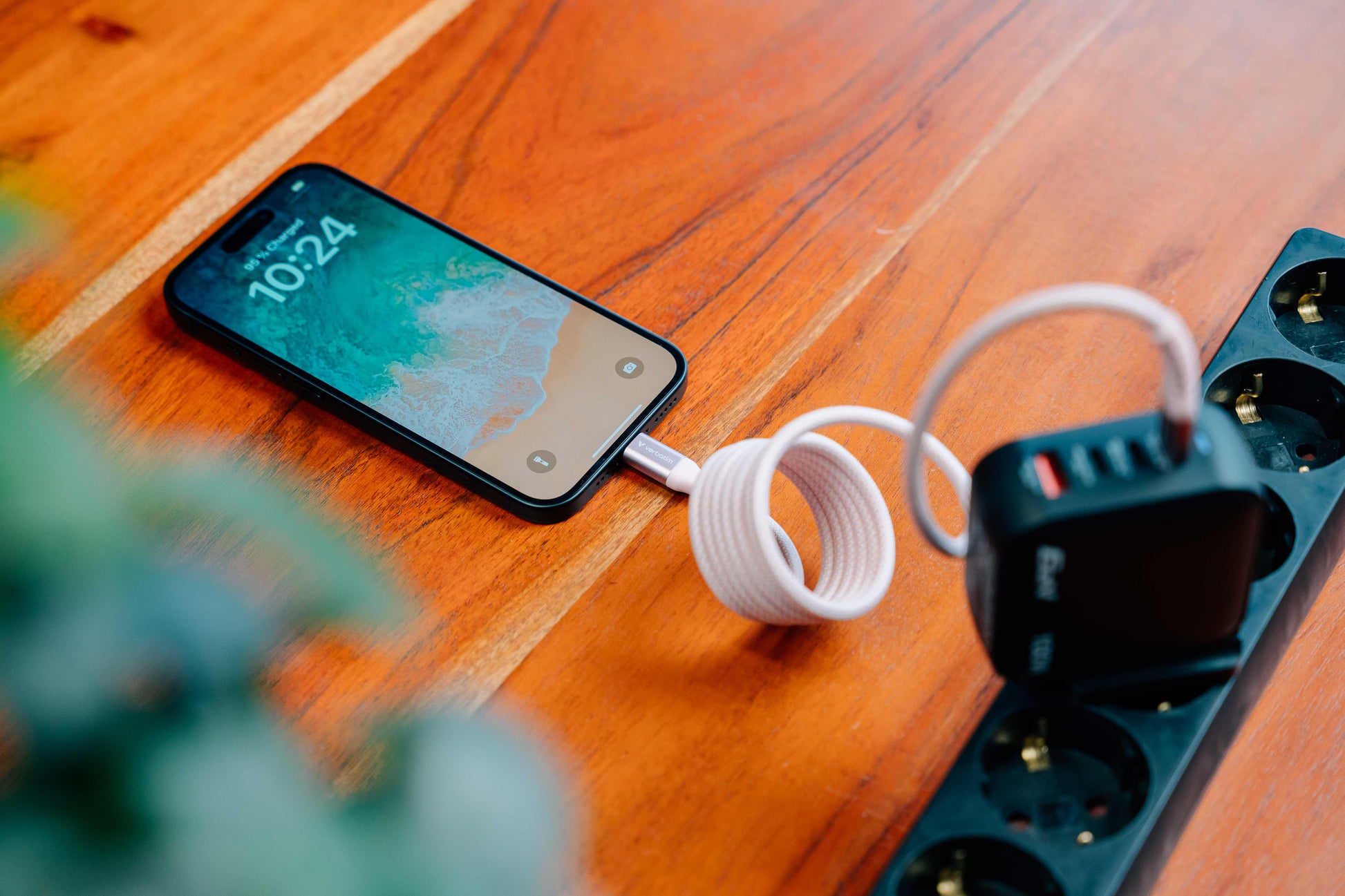 Verbatim USB-C auf USB-C Kabel – USB 2.0 (480 Mbit/s) – 1,2 m – PD 100 W – für iPhone 16, Galaxy S22 und mehr