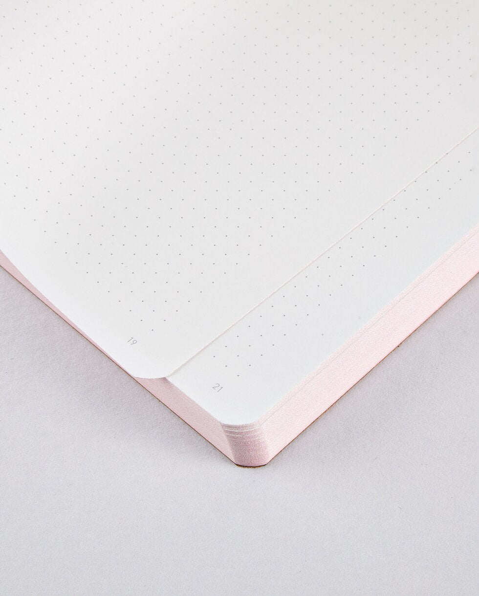 nuuna Colour Clash L Light Softcover – 176 Seiten, Punktgitter