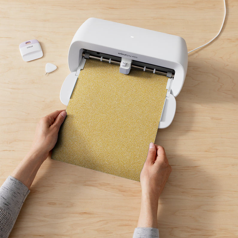 Cricut Aufbügelfolie – Glitzer – Gold – 241×483 mm – für Cricut Joy Xtra Schneideplotter
