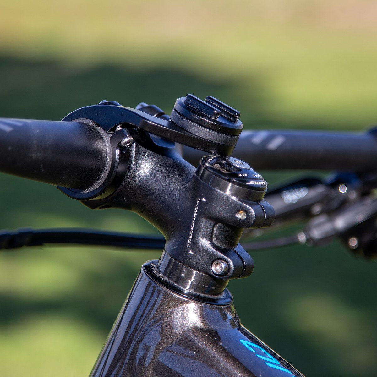 SP Connect Handlebar Mount Pro – Fahrrad-/Motorrad-Halterung – Klemmhalterung, drehbar – für Smartphones