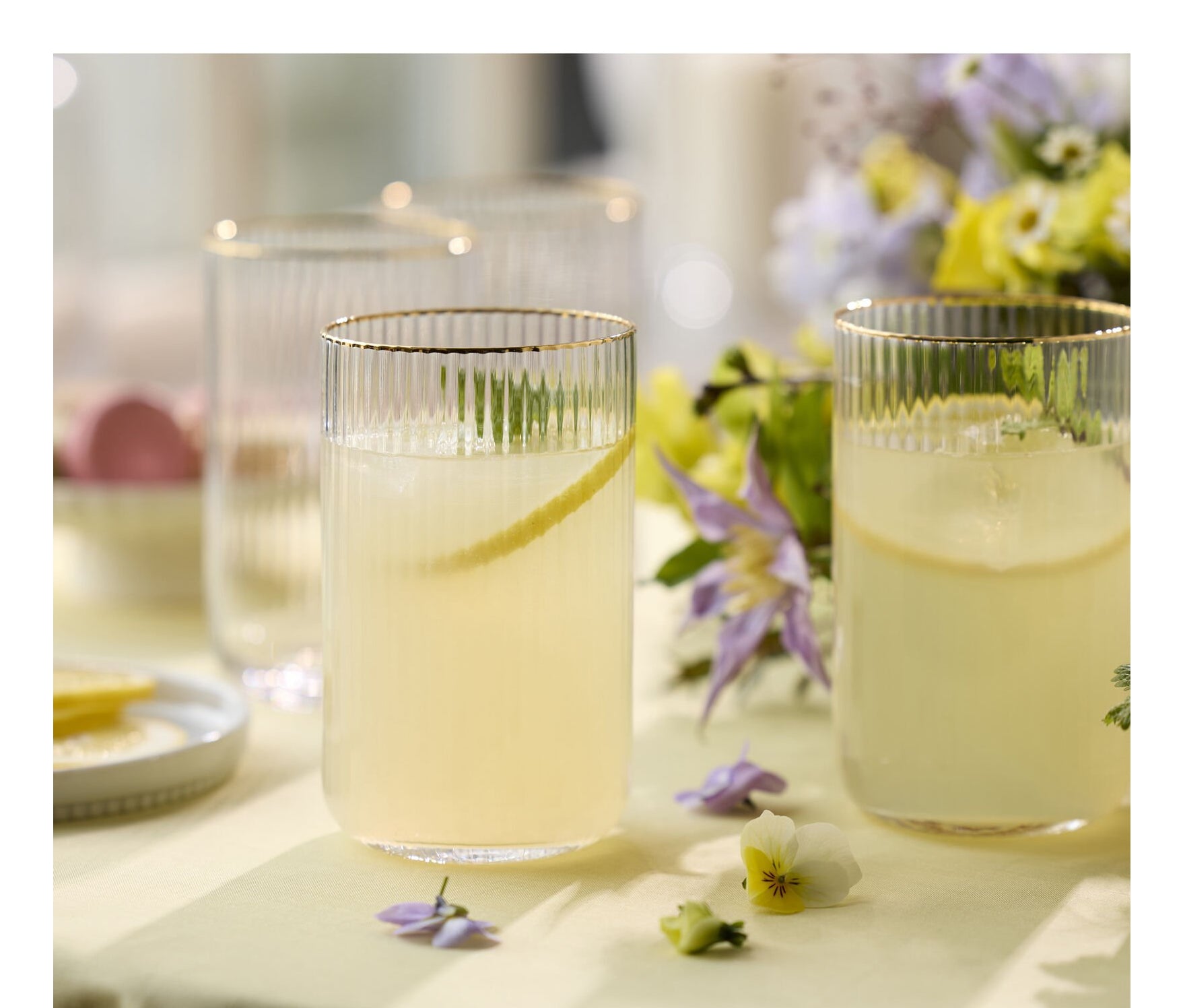 Lyngby Glas Trinkglas Palermo Gold – 4er Set, 500 ml, Ø 7,5 cm, Glas, Gold