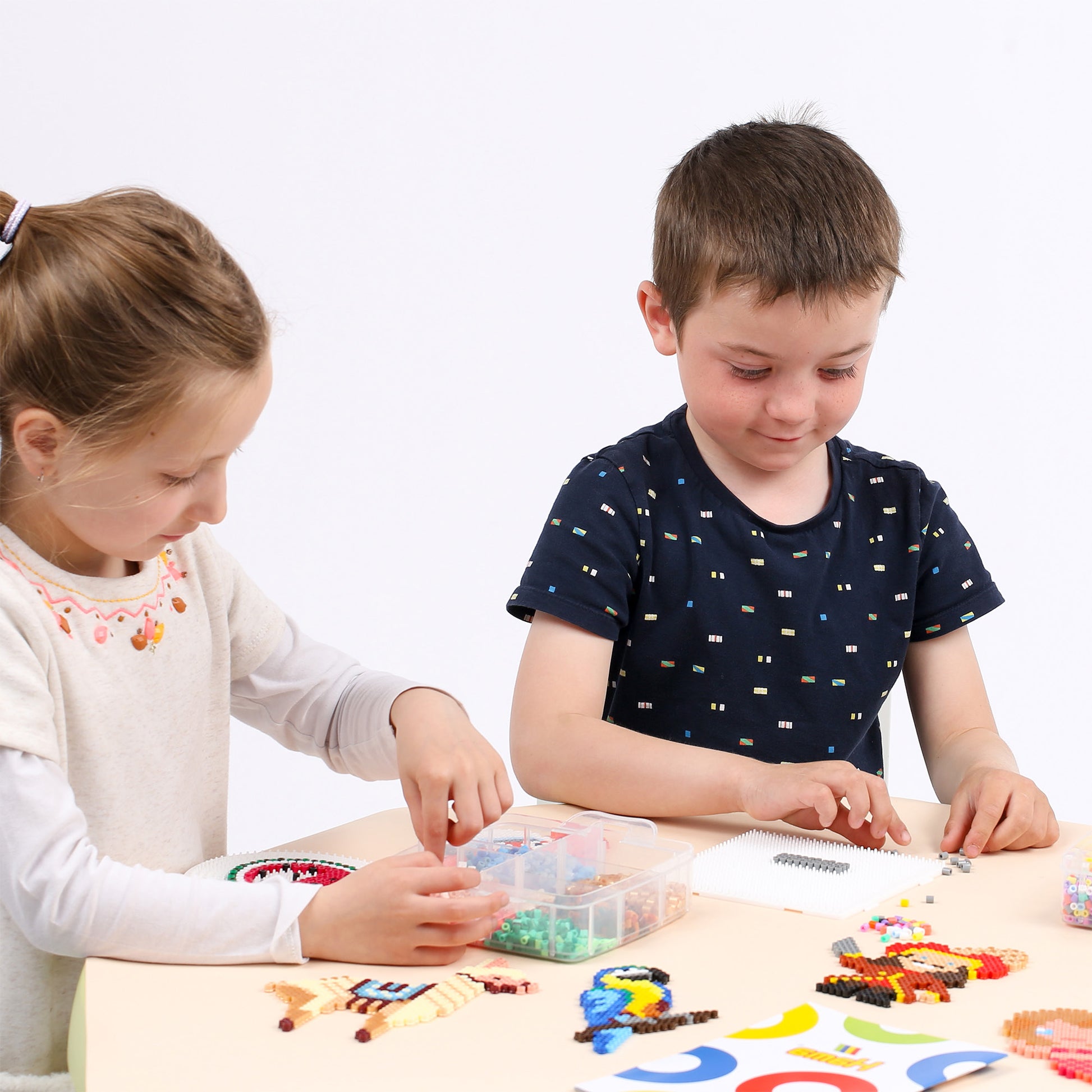 Hama Schmetterling – Bügelperlen-Set midi – 10'000 Perlen – ab 5 Jahren