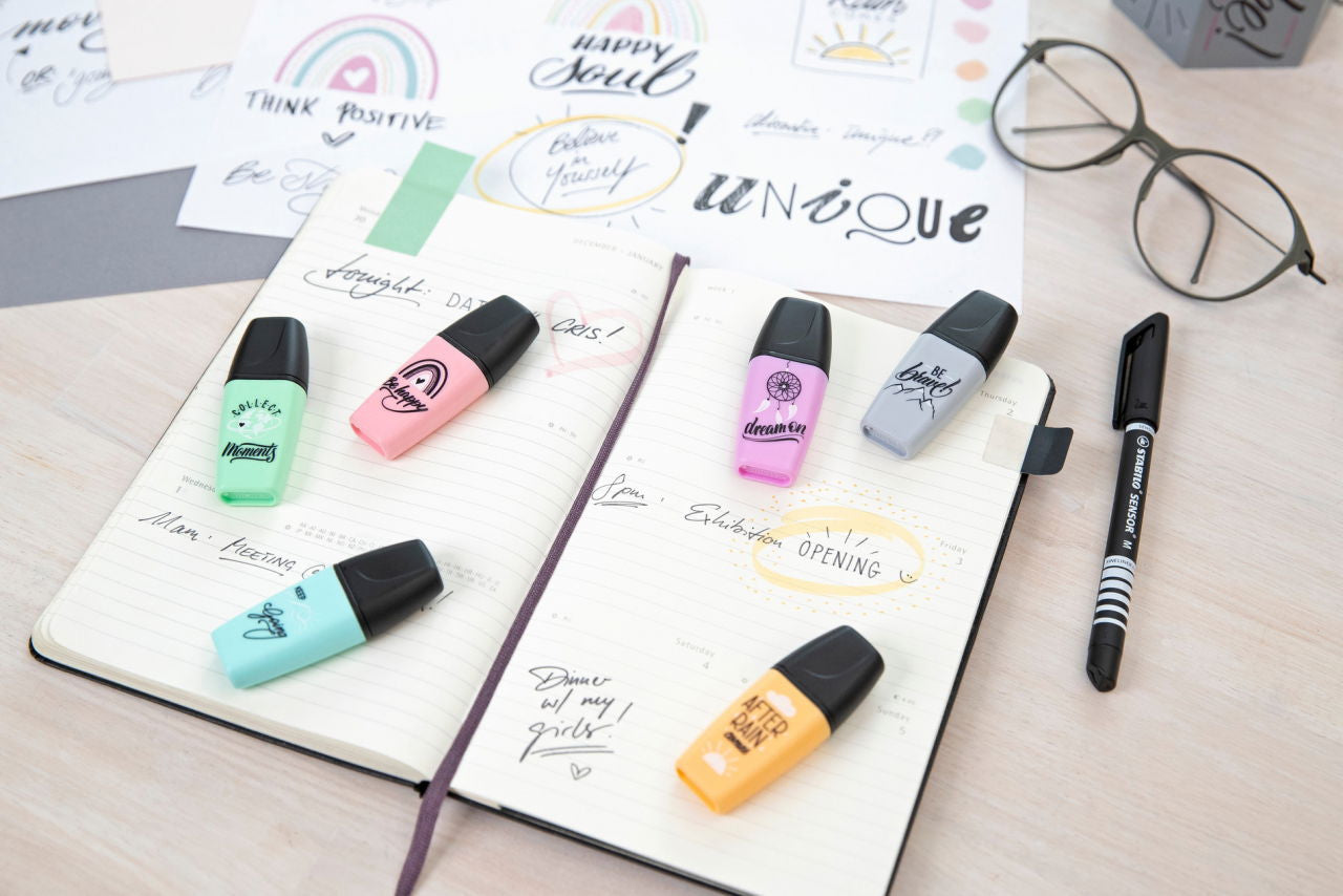 STABILO BOSS Textmarker Mini Set 3 Farben Pastell – Keilspitze, 2–5 mm