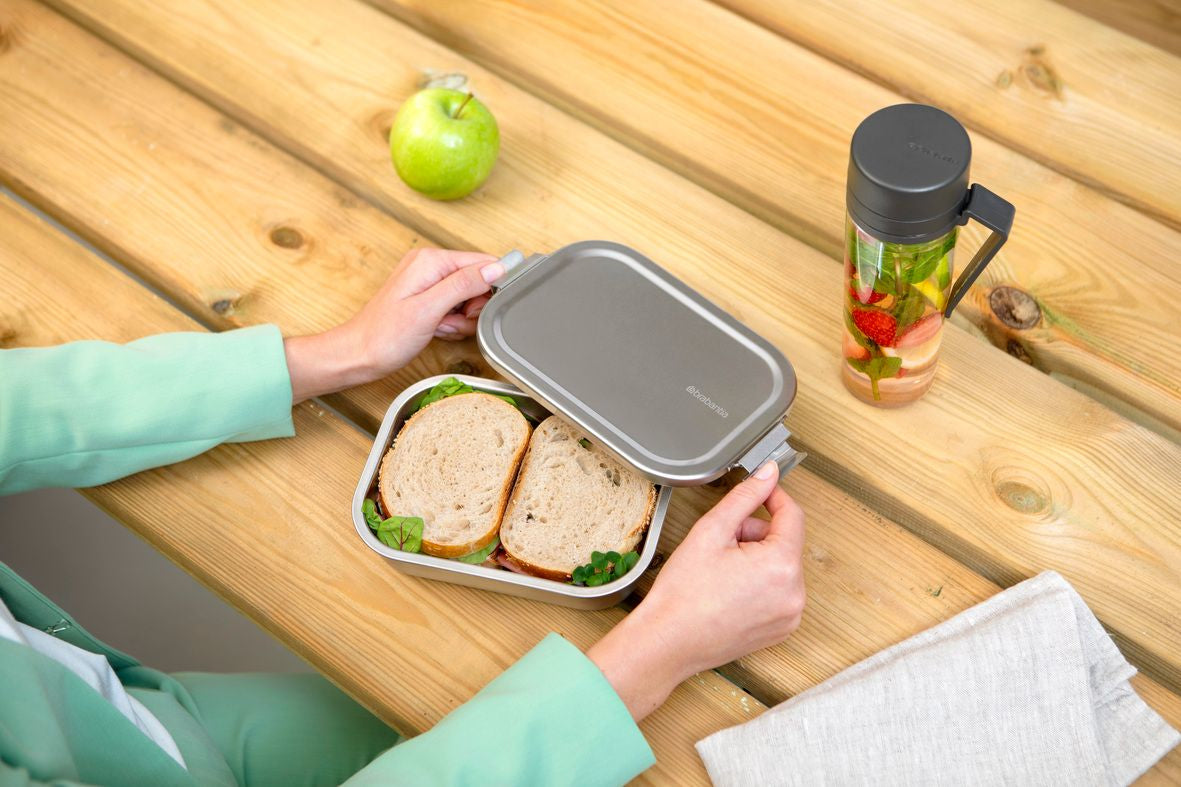 Brabantia Make & Take – Lunchbox 1,1 l, 20 × 13,5 × 5,5 cm, Edelstahl, Silber