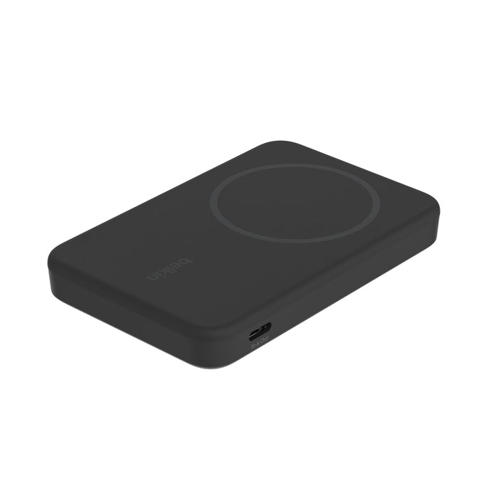 Belkin Powerbank 5000 mAh, Kabelloses Laden, mit Kabel