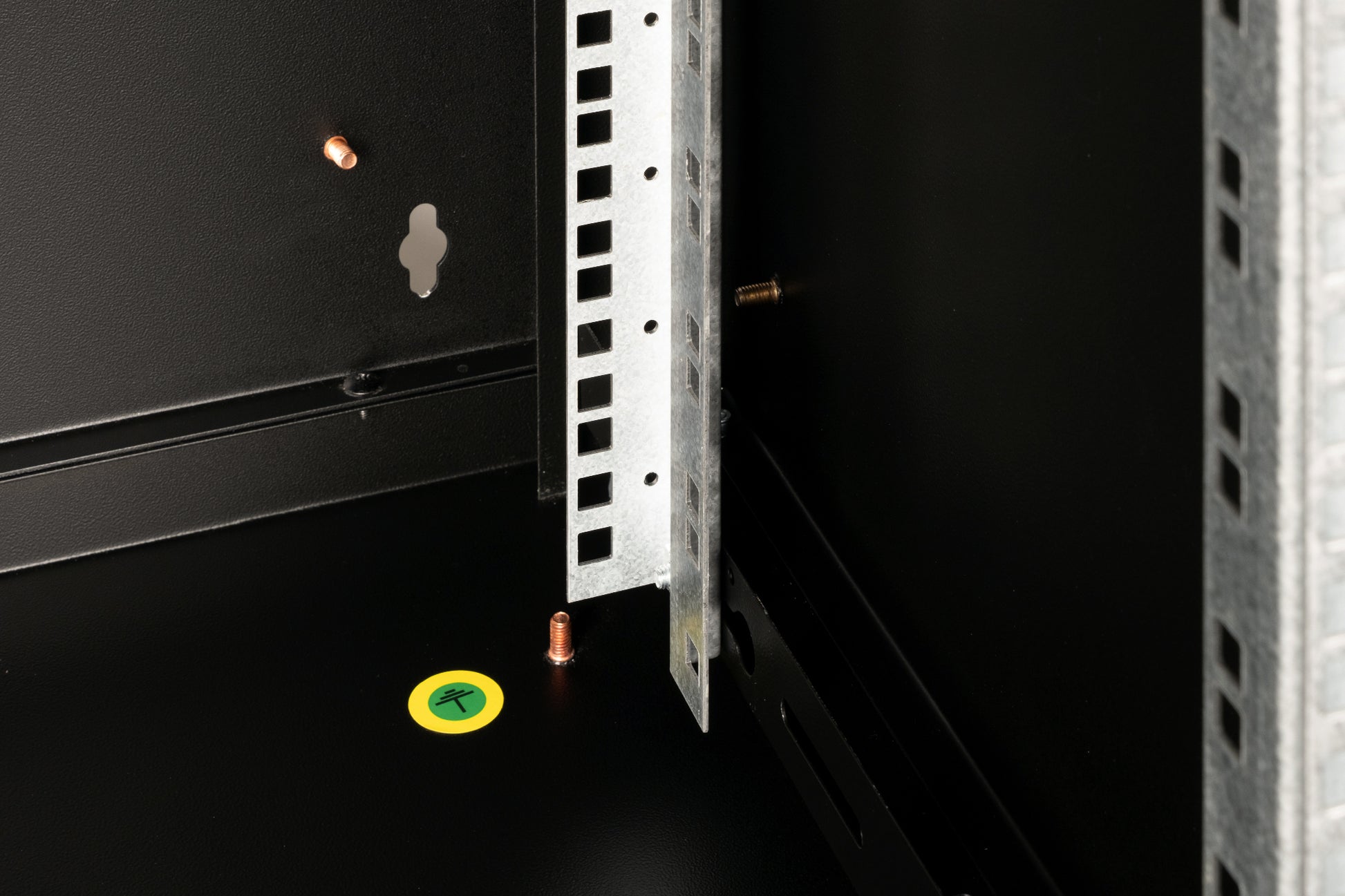 Digitus Unique – 19" Wandverteiler 16U, IP20, abschliessbar, 600 × 600 × 820 mm, schwarz, Stahl