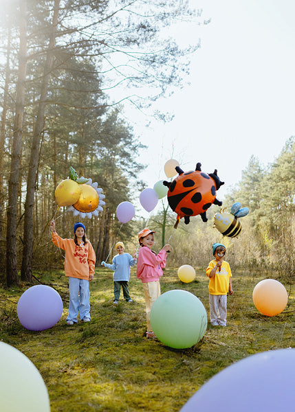 PartyDeco Folienballon Marienkäfer – mehrfarbig – 64,5 × 66 cm – 1 Stk