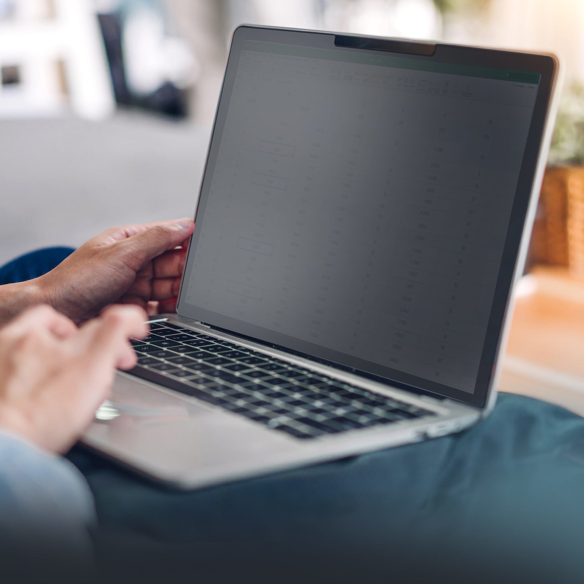 StarTech.com Displayschutz für 13,5" Laptops