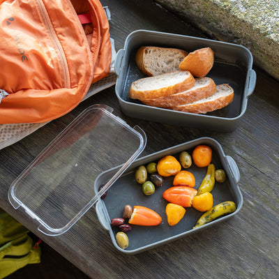 Koziol STAKK – Lunchbox 2 l, 14 × 22,8 × 10,8 cm, Biokunststoff, grau/transparent