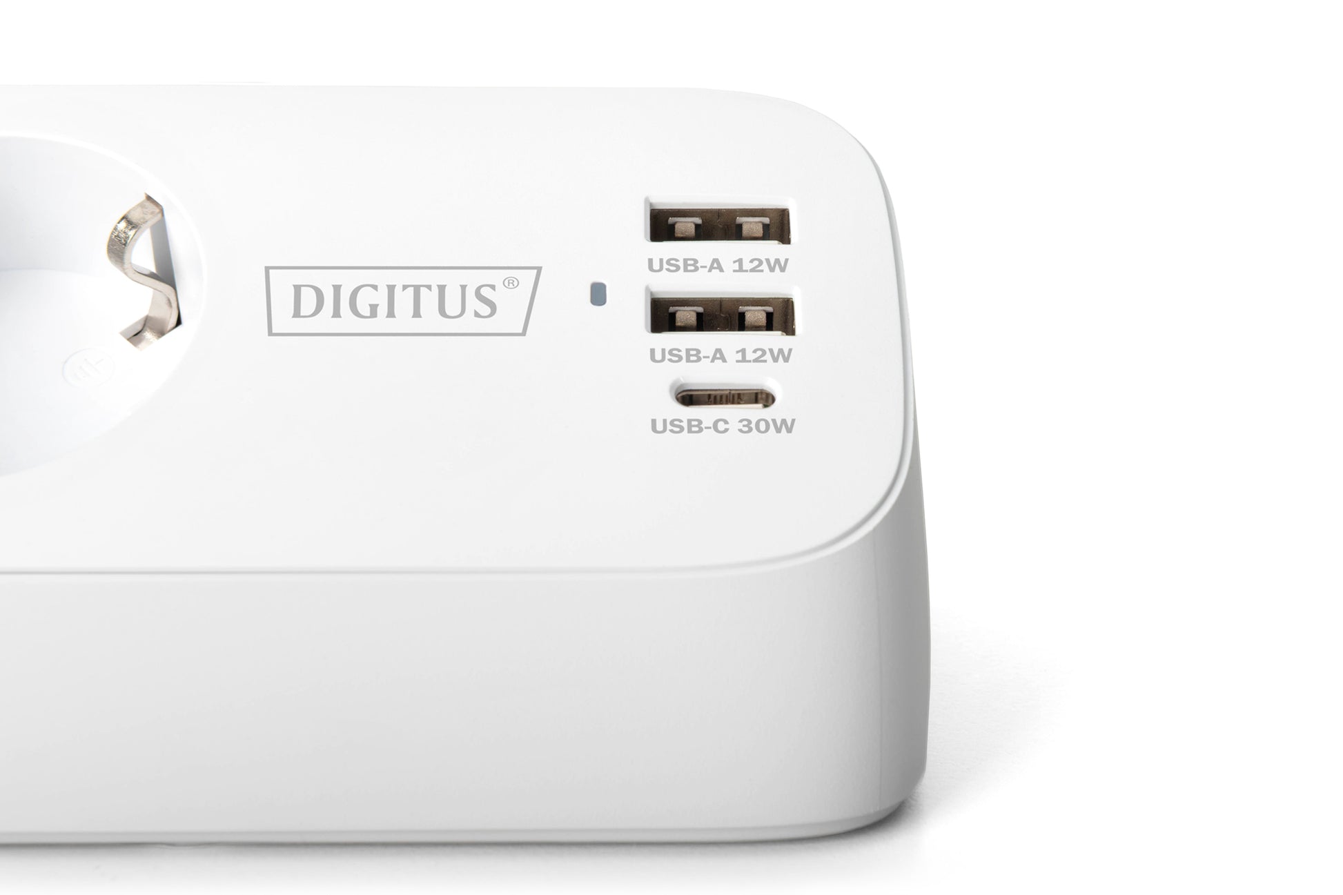 Digitus Steckdosenleiste mit USB EU-Stecker (Typ E/F) 3× – USB-C×1, USB-A×2 – 1,5 m – Weiss