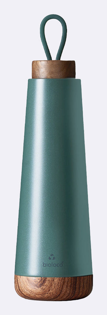 BioLoco Loop-Dark Isolierflasche 500 ml – doppelwandig 18 h heiss/12 h kalt, Edelstahl, Holzdeckel, grün