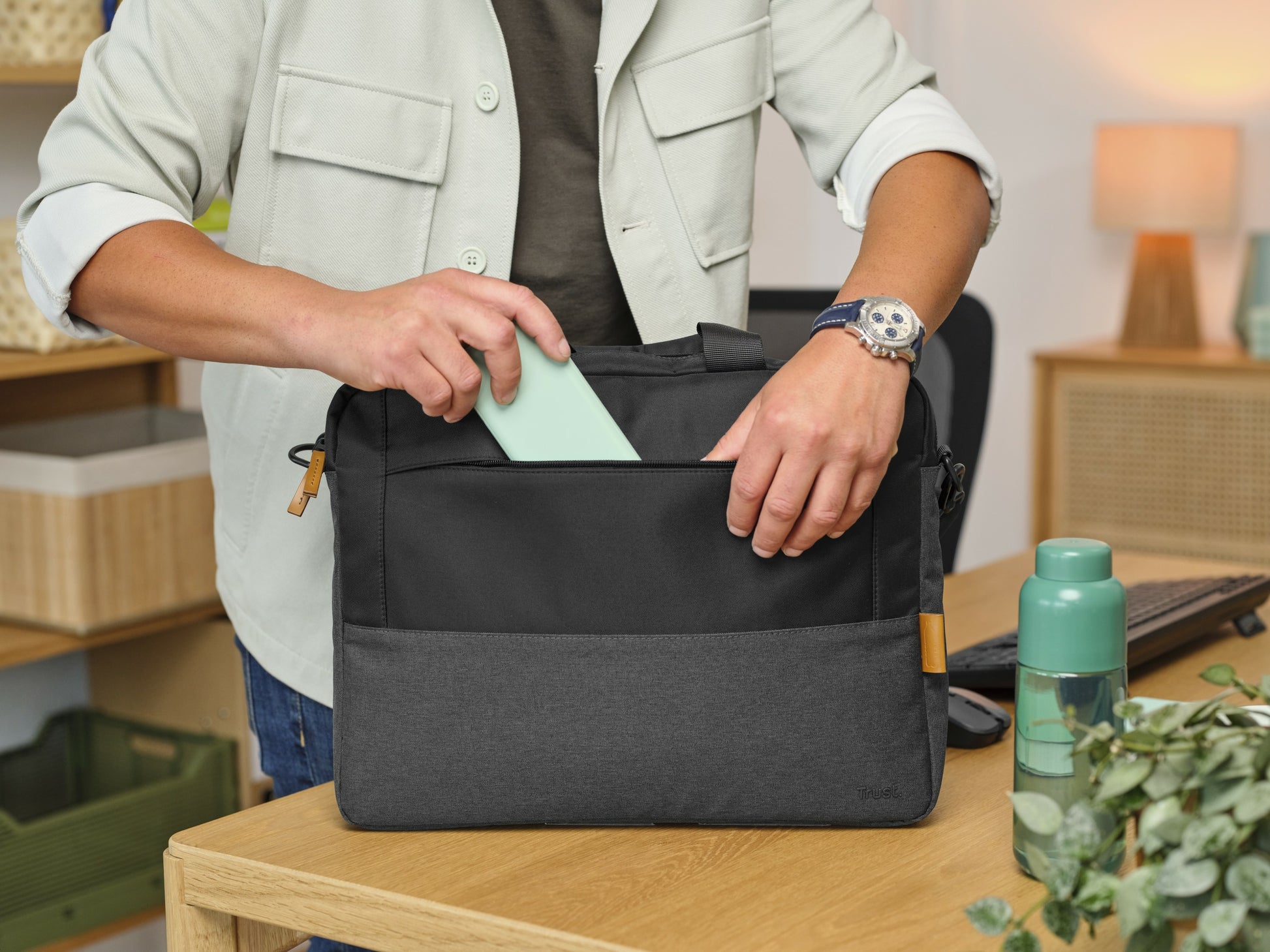 Trust Lisboa Notebook-Tasche für Notebooks bis 16" – wasserdicht, schockresistent – Schwarz
