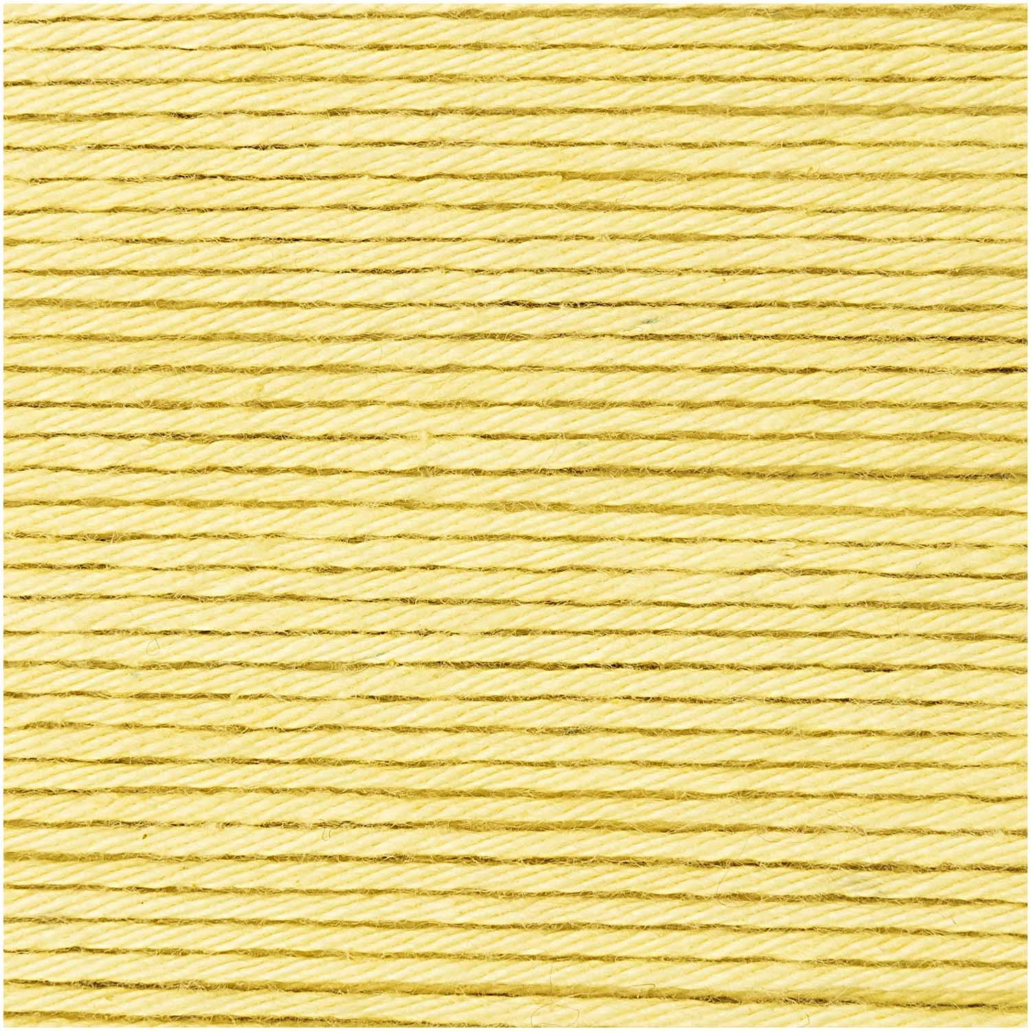 Rico Design Creative Ricorumi DK Wolle Hellgelb – 25 g, 57,5 m, Baumwolle, Nadel 3 mm, 1 Stk.