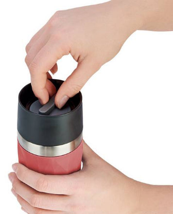 EMSA Thermobecher Travel Mug Compact – 3 dl – Edelstahl, isoliert, auslaufsicher, spülmaschinenfest – Rot