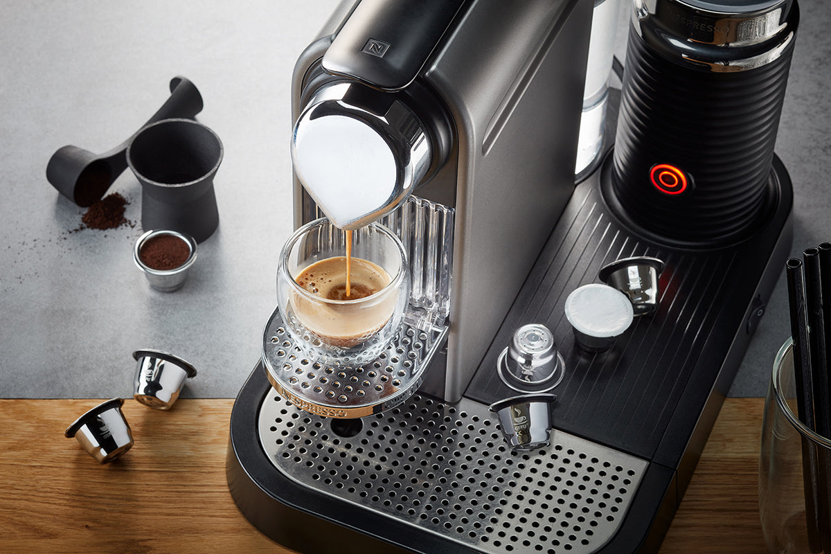 GEFU Wiederverwendbare Kaffeekapseln CONSCIO – für Nespresso-Maschinen, 8 Stk., Edelstahl/Schwarz