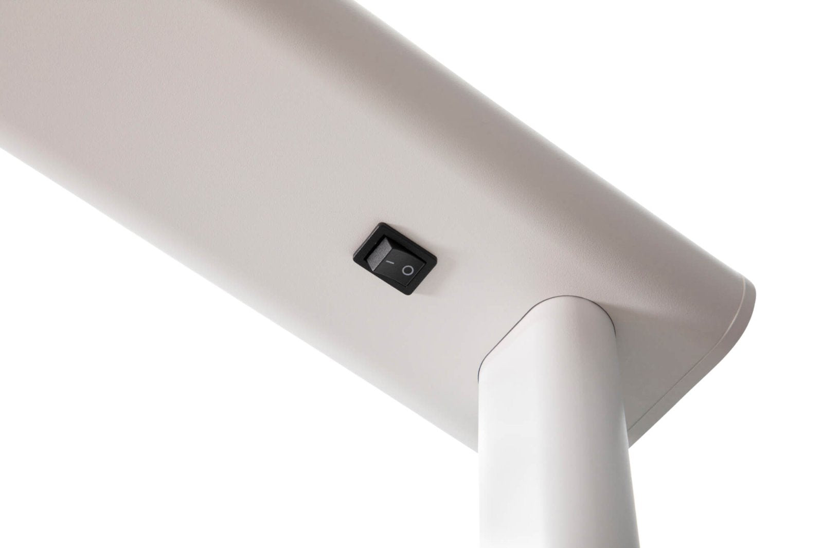 MAUL LED-Stehleuchte jet – 4000 K – 4'650 lm 51 W – weiss, Aluminium