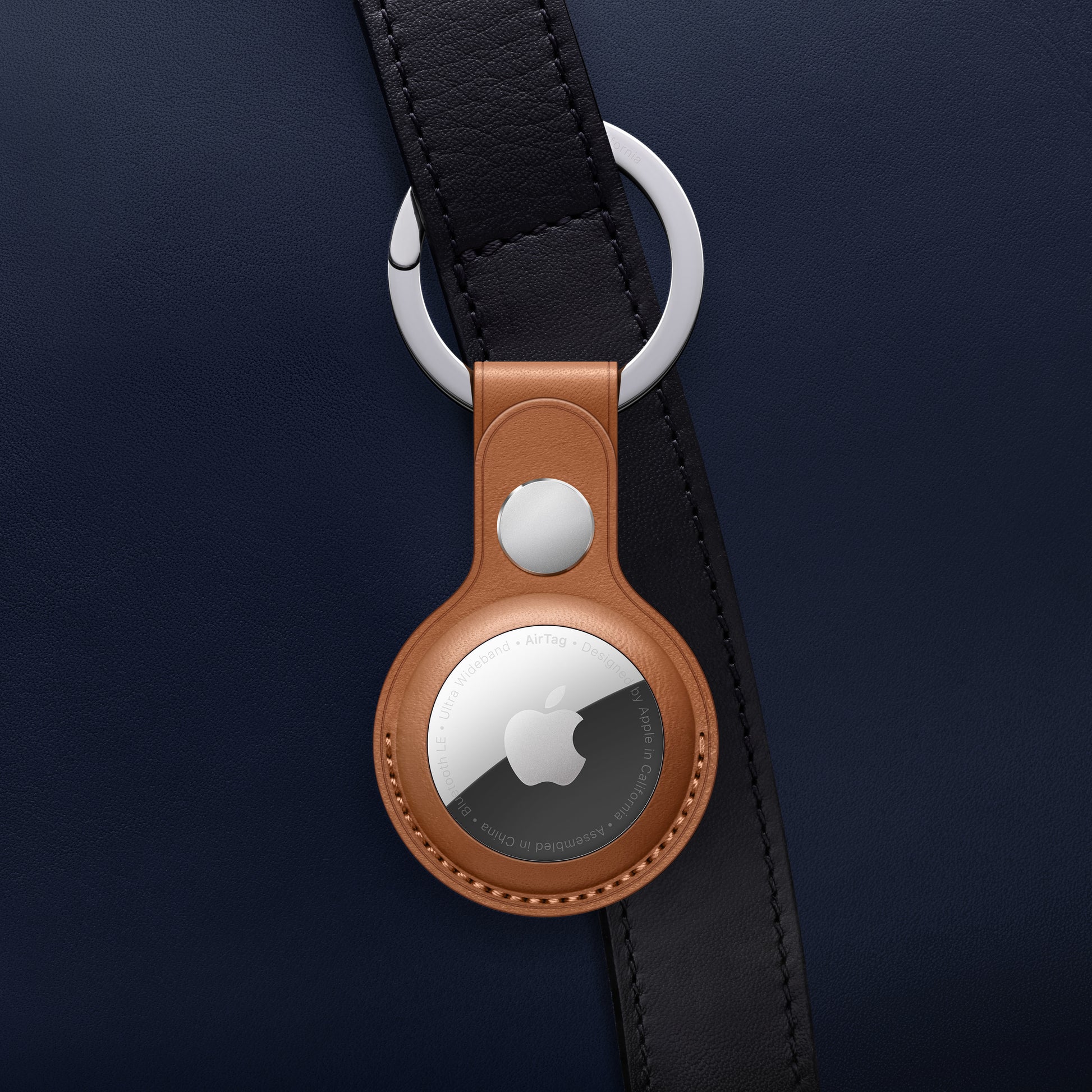 Apple AirTag – Bluetooth-Tracker – für Apple Wo ist? – IP67 – 4er Pack – Silber/Weiss