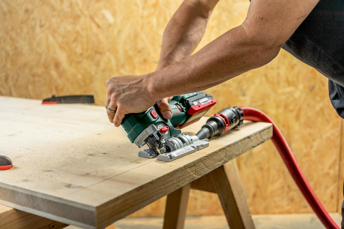 Metabo Stichsäge STA 18 LTX 150 BL – 18 V (CAS) – Schnellwechsel – Einschneidetiefe 150 mm – Solo
