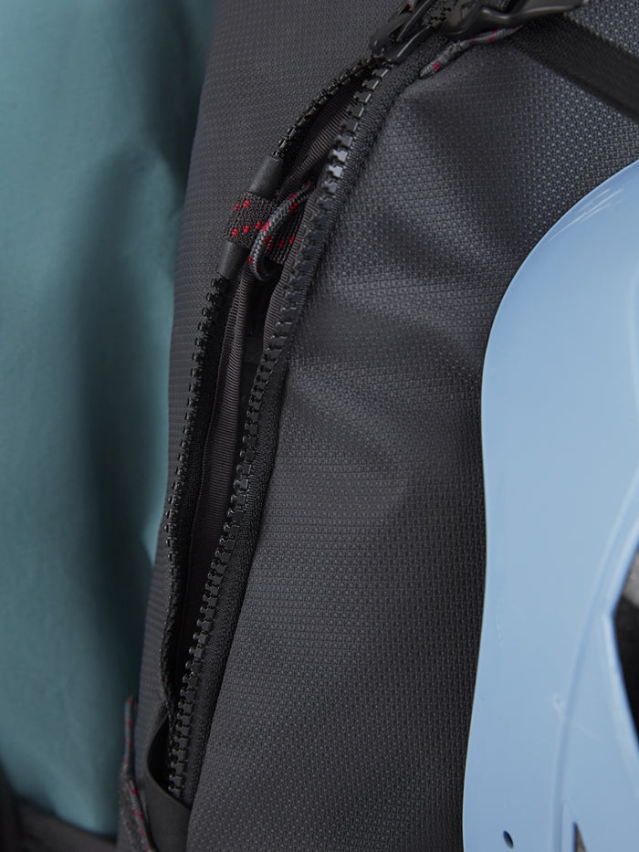 Klättermusen Sportrucksack Bure – 20 l, mit Hydratationsfach, belüftet – Schwarz, 280 × 480 × 165 mm