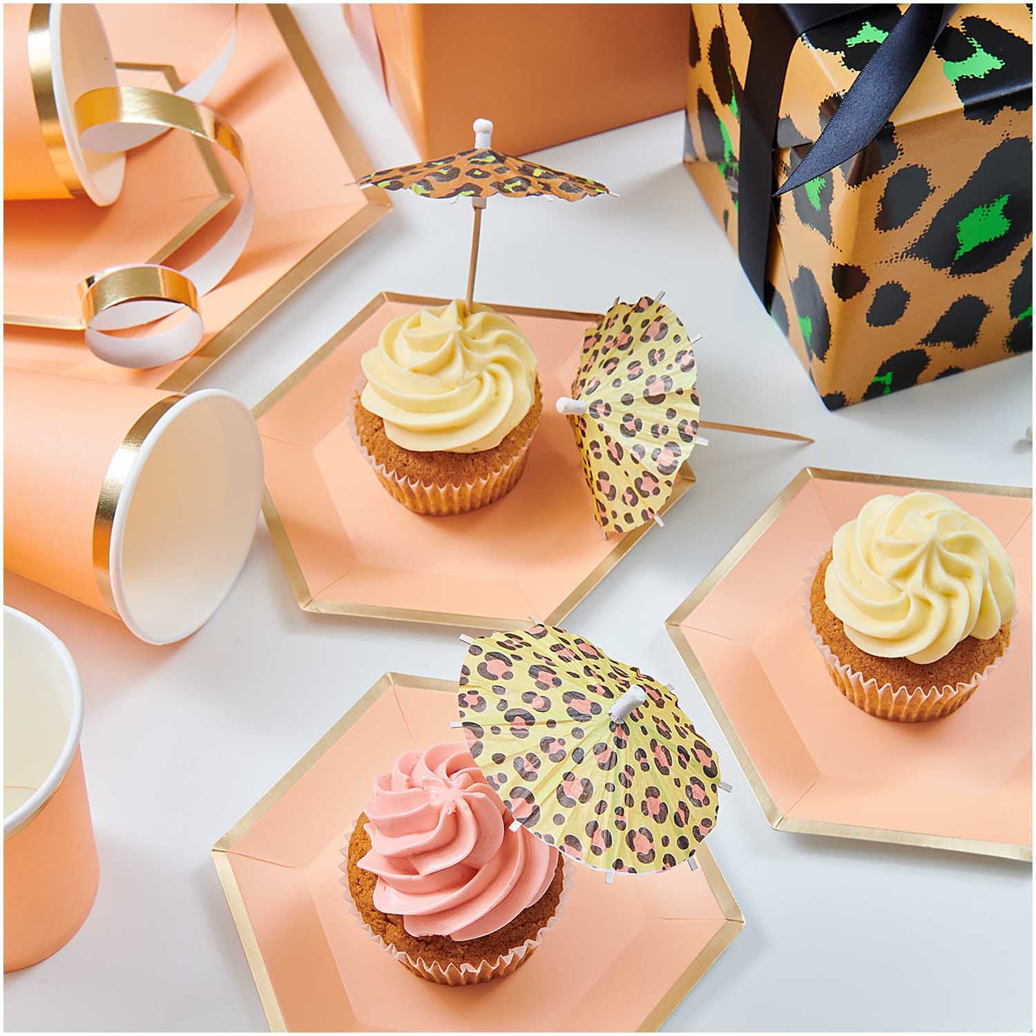 Rico Design Party-Piekser Schirmchen Leo – mehrfarbig – Ø 8,3 cm × 10 cm – Papier/Holz – 12 Stk