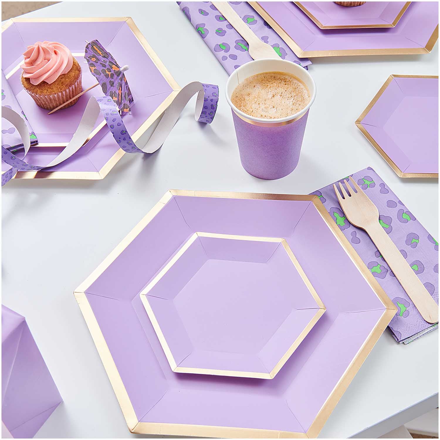 Rico Design Teller, Papier/Karton, sechseckig – 16 × 13,5 cm, Gold/Violett – 10 Stk.