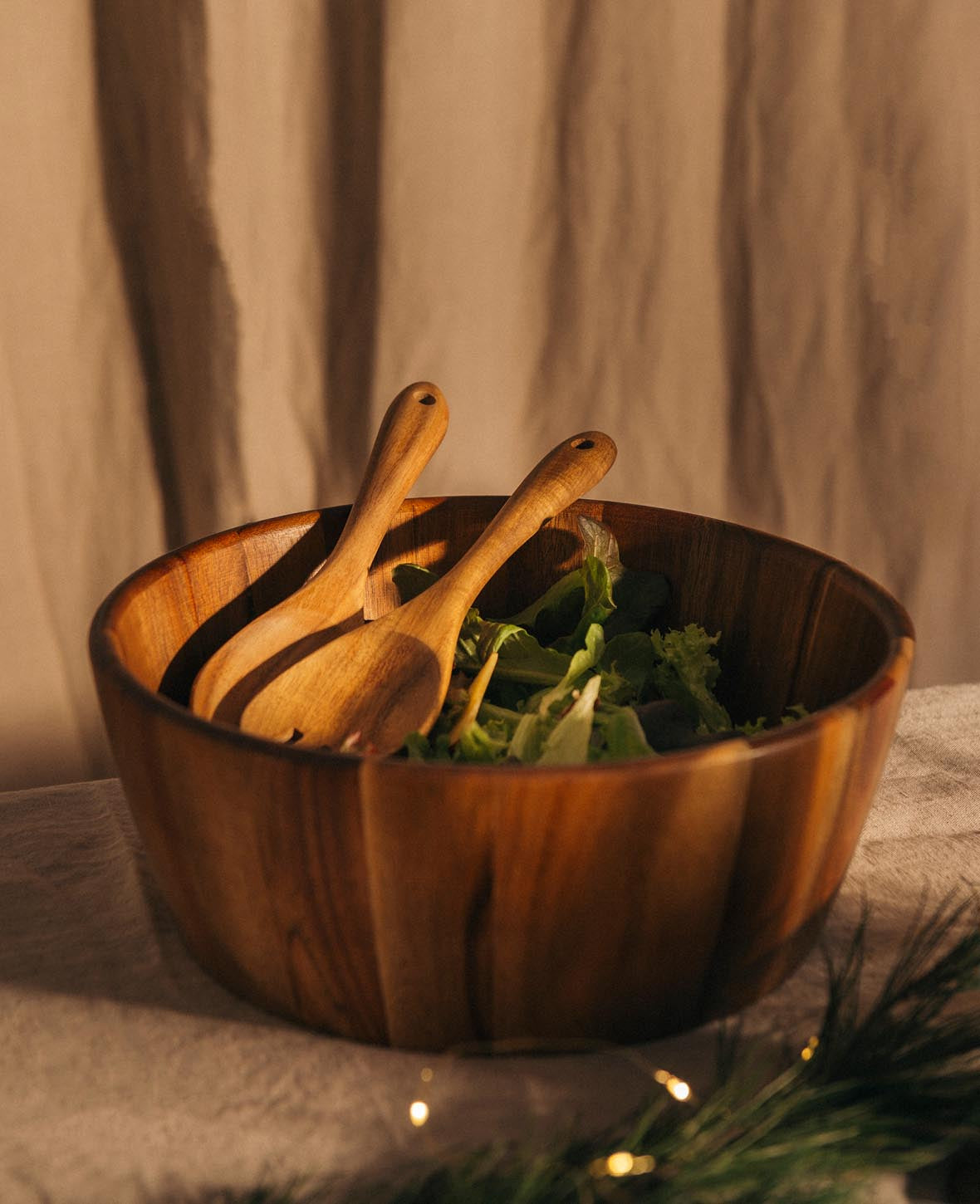 Esmée Salatschüssel – Ø 30 cm, H 11,3 cm, Akazie