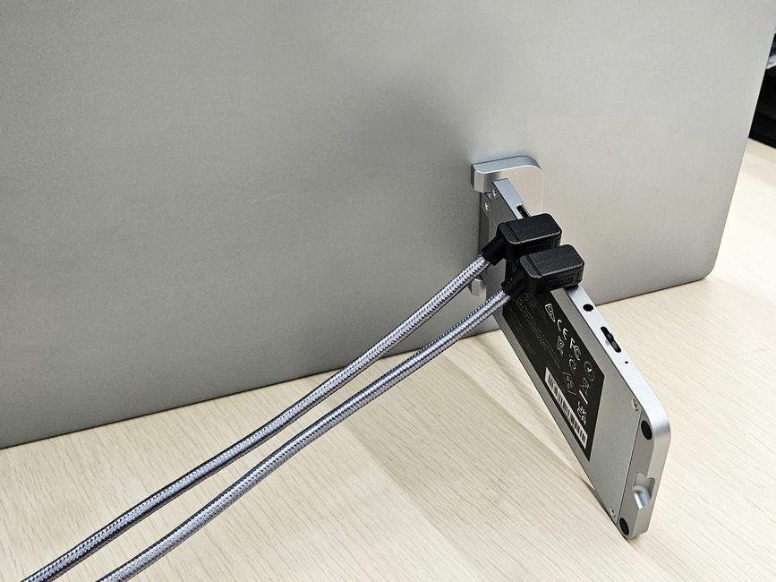 Equip USB-C auf USB-C Kabel – USB4 20 Gbit/s – 3 m – PD 240 W – 4K/60 – Geflochten, Abgewinkelt – Silber