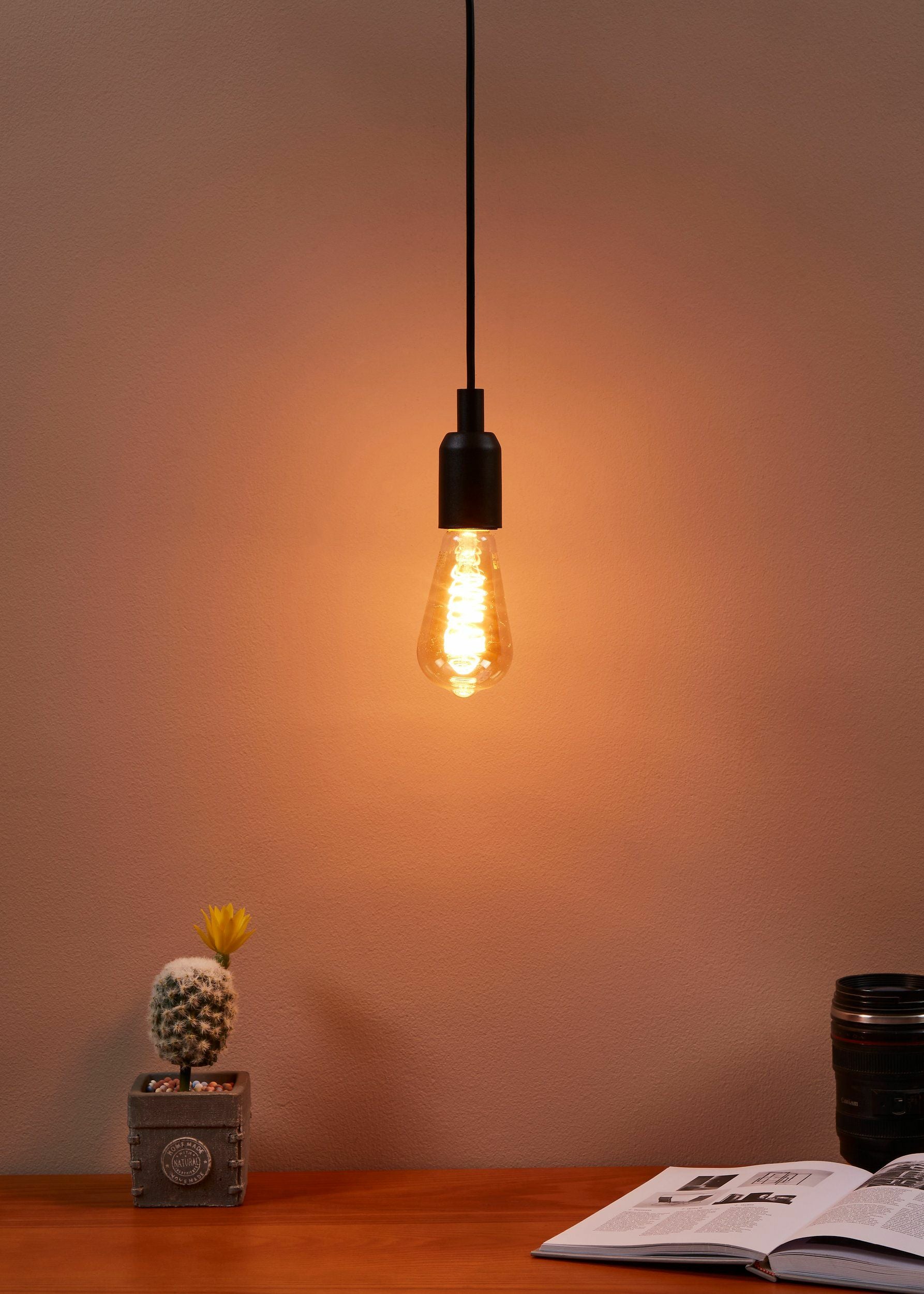 EGLO LED-Leuchtmittel E27 ST64 – Warmweiss 2000 K, 245 lm, 4 W – IP20 – 1 Stk., Glas