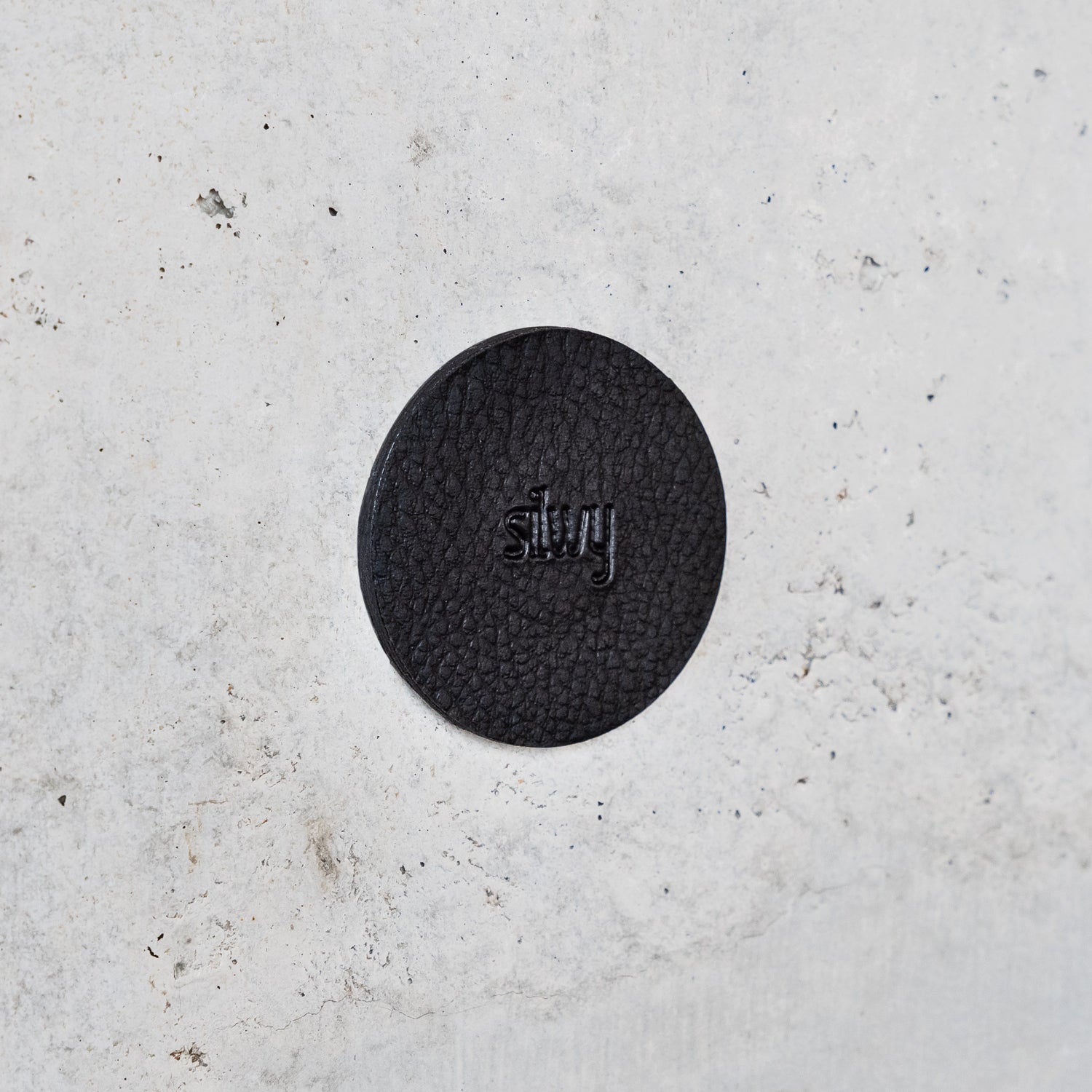 Silwy Metall-Nano-Gel-Pads – Ø 50 mm × 3 mm, schwarz, für Glas, 4 Stk.