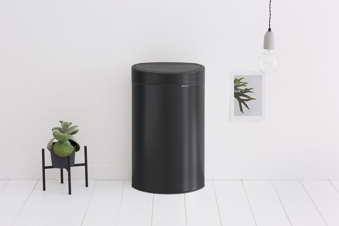 Brabantia Toucheimer Touch Bin New 40 l – Edelstahl, Oval, Schwarz matt