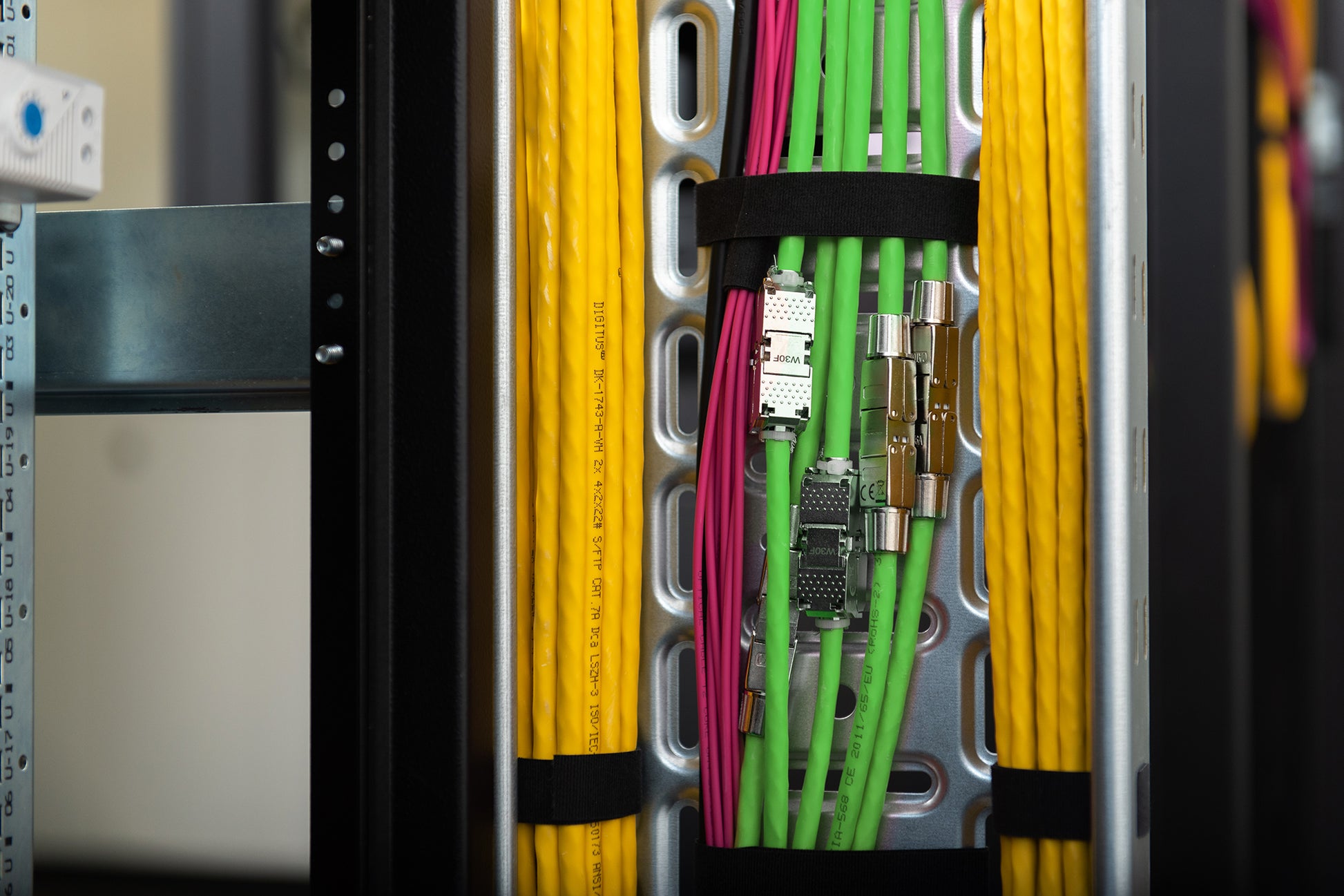 Digitus CAT 8.2 Netzwerkkabel – 500 m – geschirmt (S-FTP)