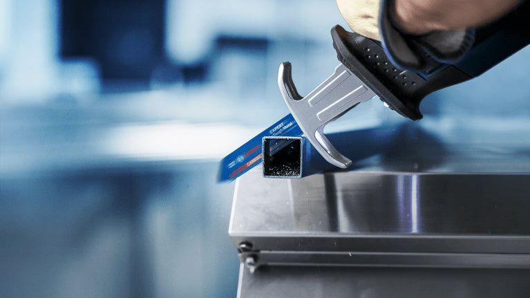 Bosch EXPERT Thin Tough Metal S 922 EHM Säbelsägeblatt 150 mm, 1,4 mm Hartmetall – für Edelstahlblech (dünn) –