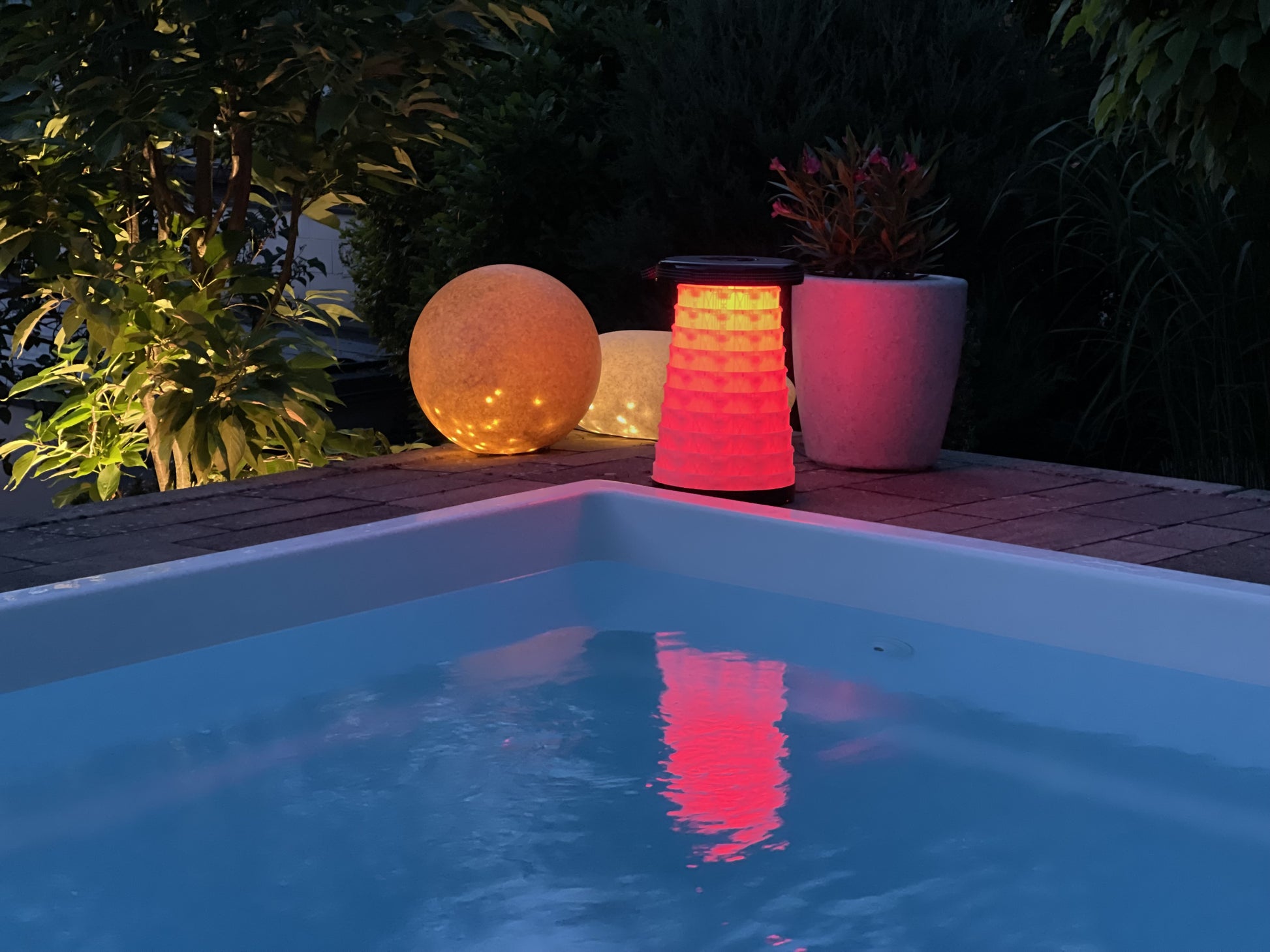 Wedo Hocker Sittoglow – Sitzhöhe 7–42 cm, 130 kg, Rot