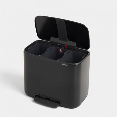 Brabantia Systempapierkorb – 3 × 11 l – Kunststoff, Schwarz matt – Pedal, rutschfeste Standfläche